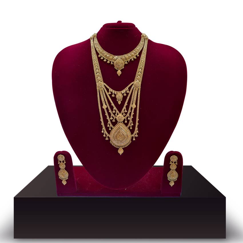 Image Of 22 Karat Fine Gold Neckwear Set