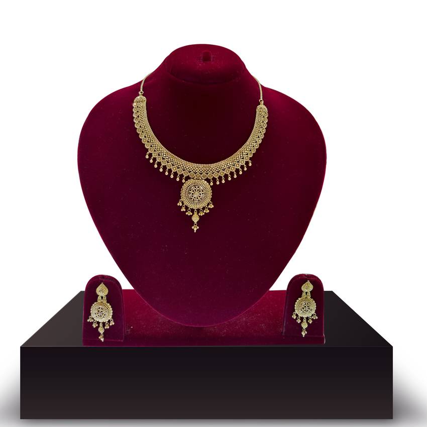 Image Of Ornate Gold Neckwear Set