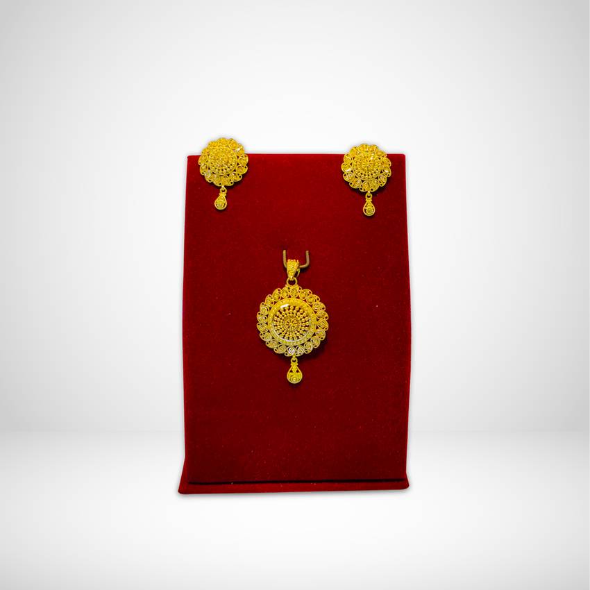 Image Of Shimmering Gold Pendant And Earrings Set