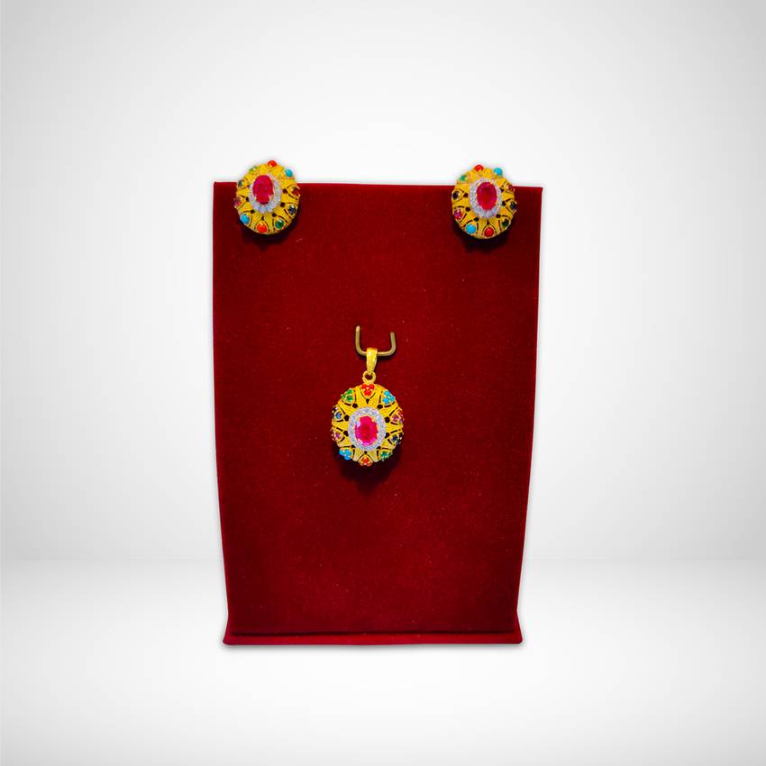 Image Of Artistic Gold Pendant Set