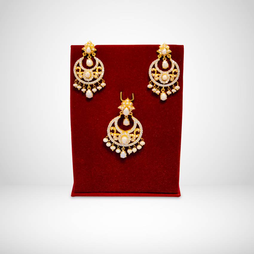 Image Of Elegant Clover Earrings Set