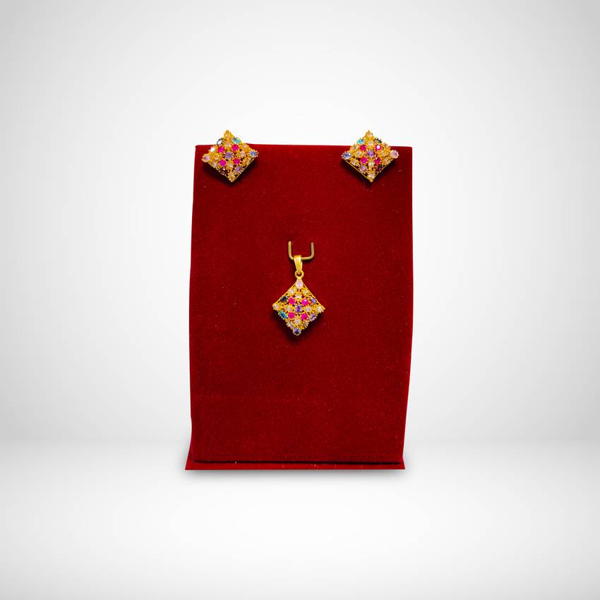 Image Of 22 Karat Gold And Diamond Pendant Earrings Set