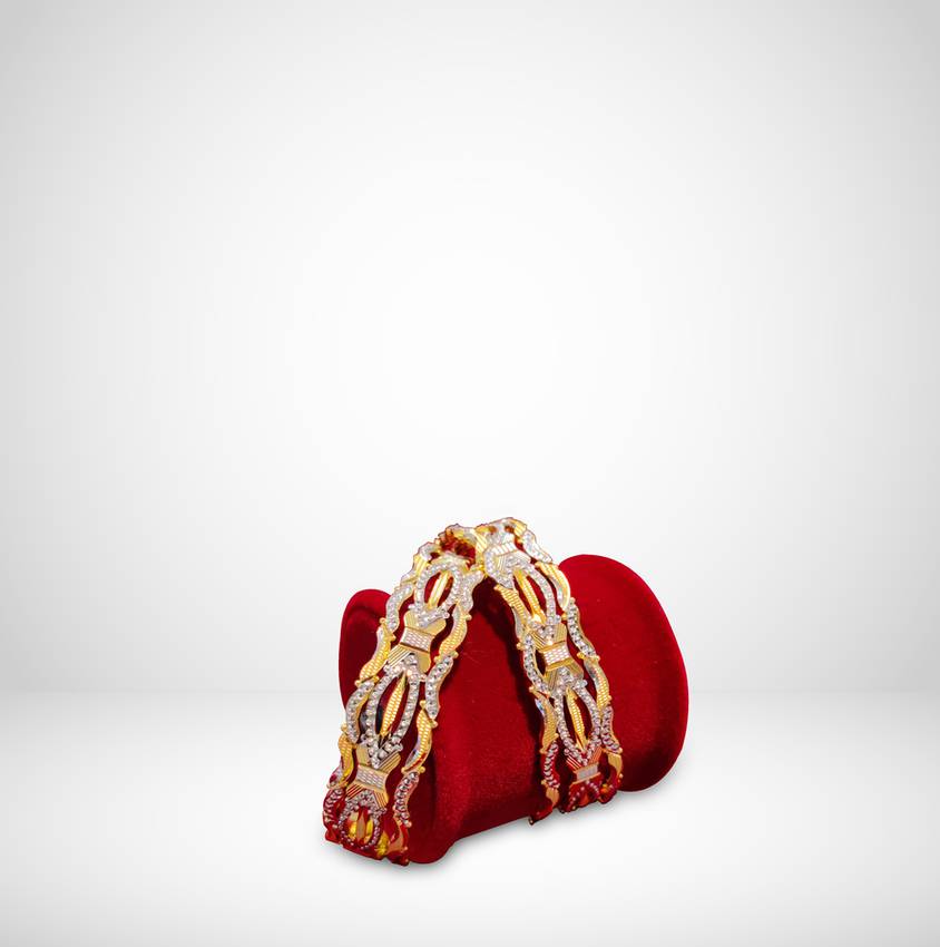 Image Of Mesmerising Gold Bangle