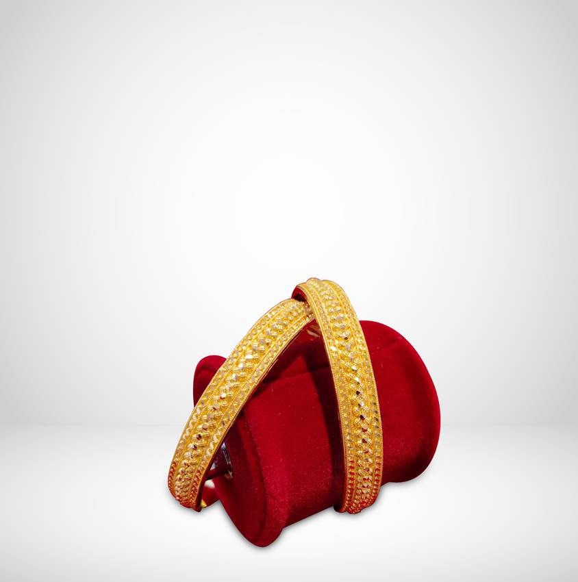 Image Of Classic Gold Bangle