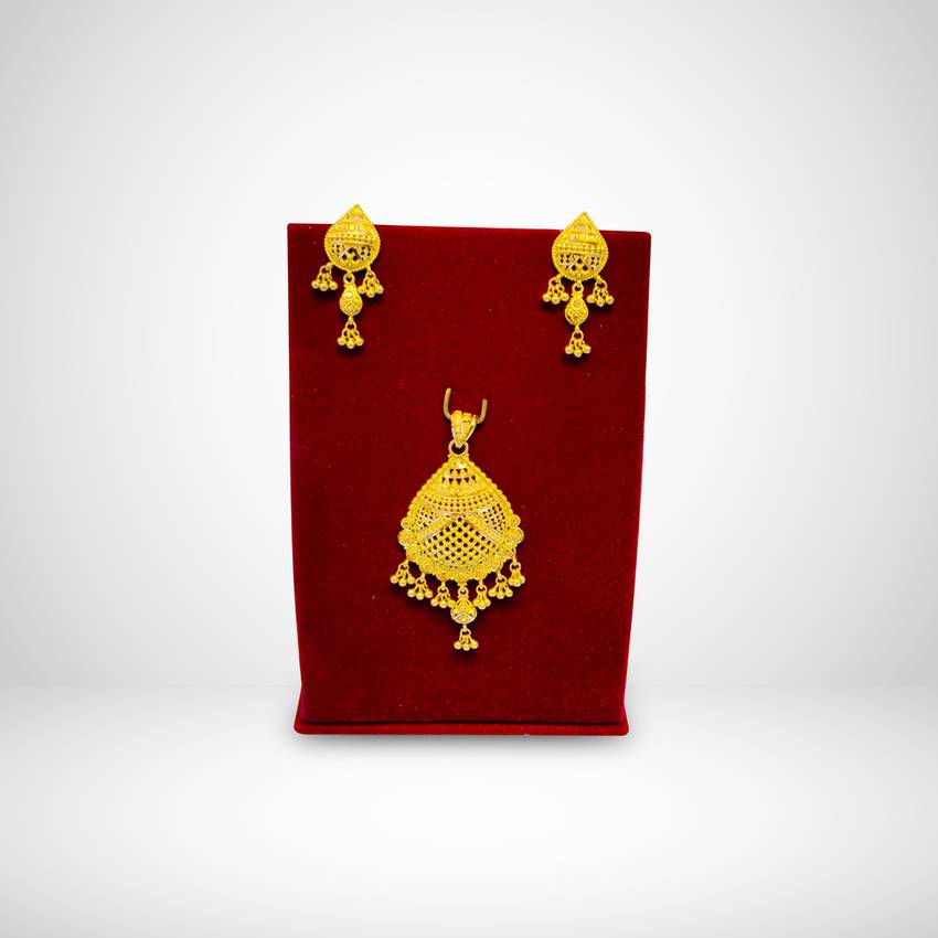 Image Of Stately Antique Gold Pendant And Earrings Set