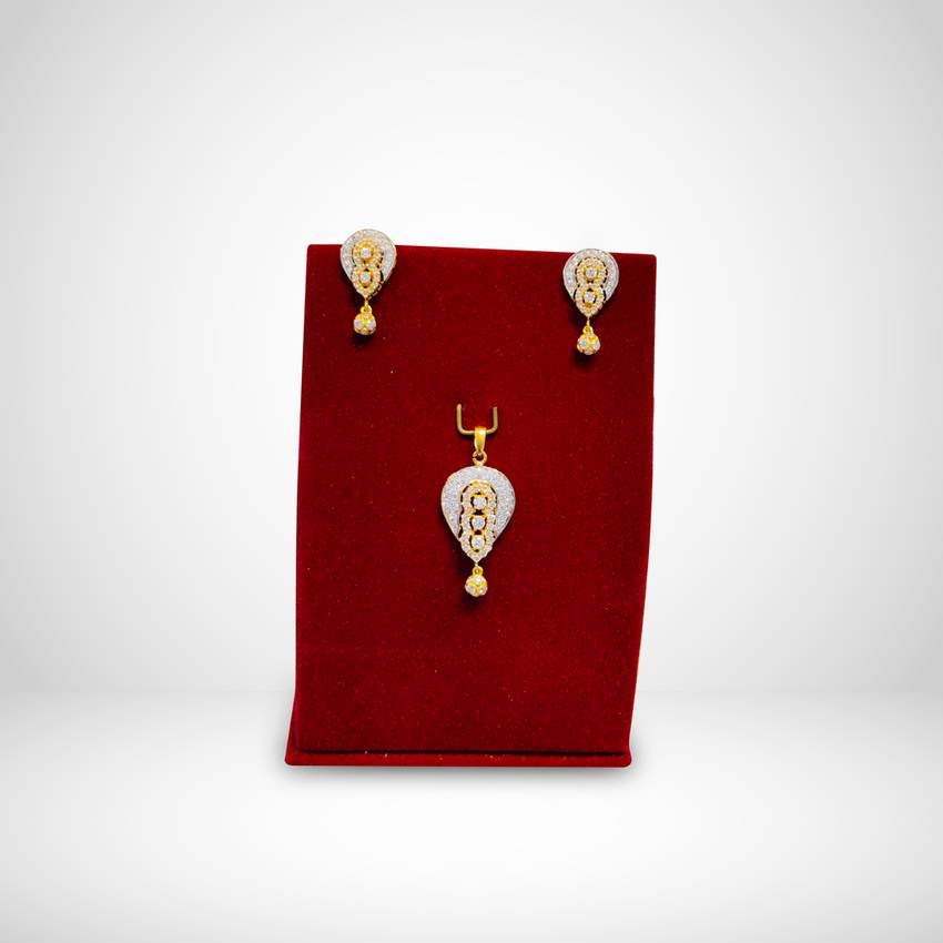 Image Of Elegant Diamond Pendant And Earrings Set In Yellow Gold