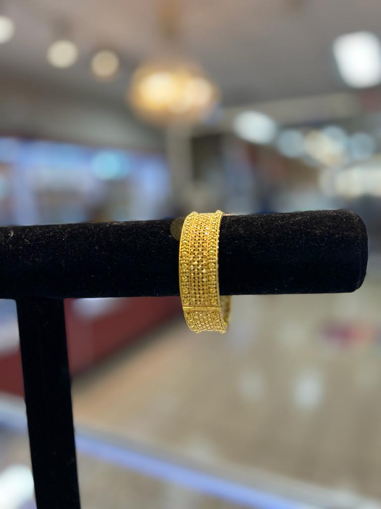 Image Of Ayanna Gold Bangle