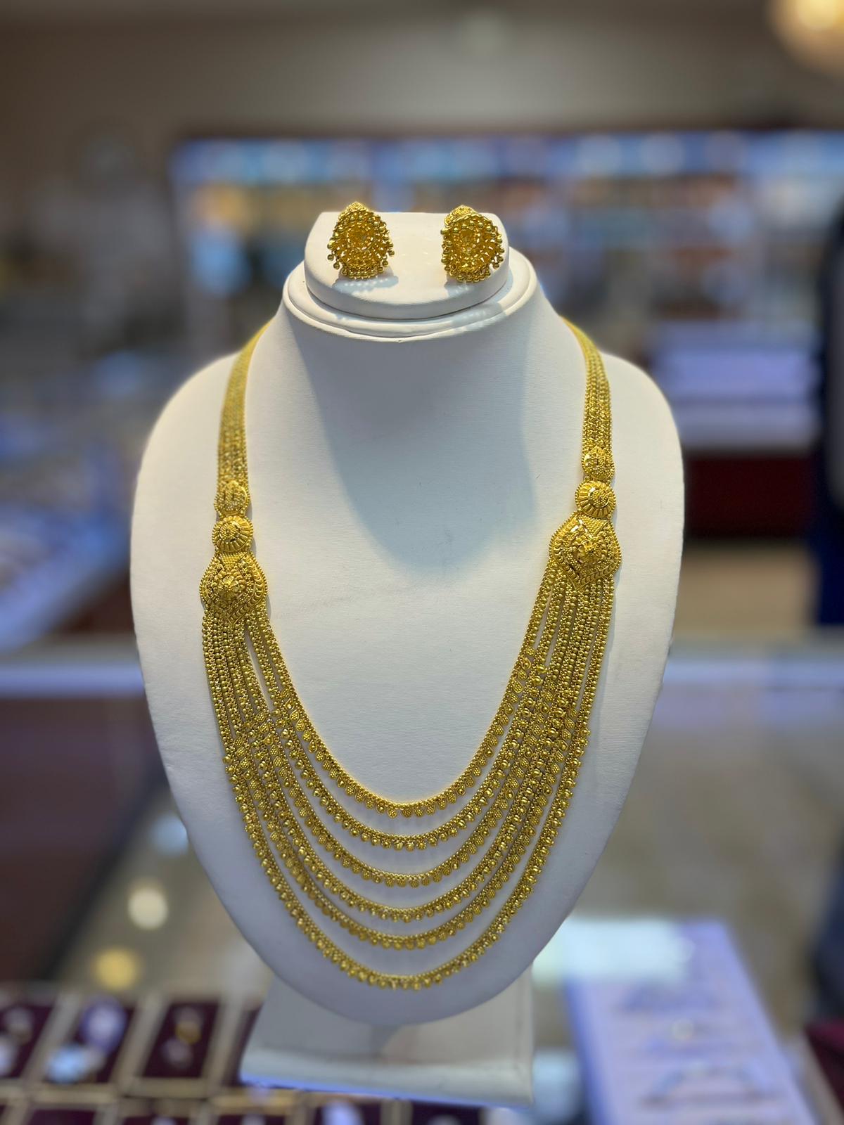 Image Of Exquisite Tiered Gold Rani Haar