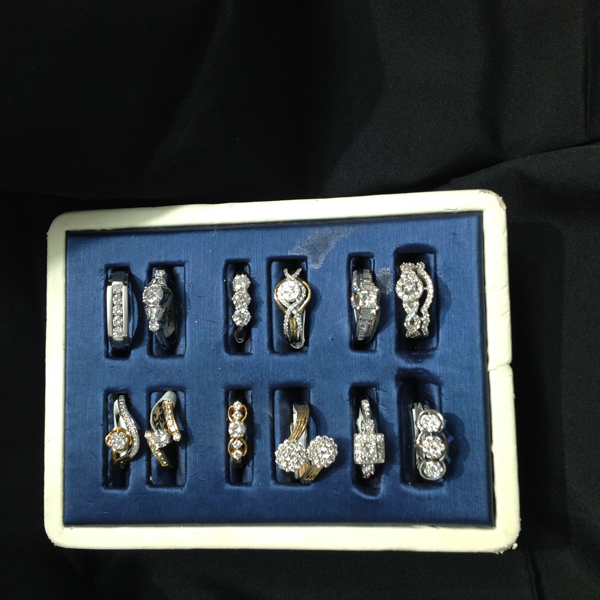 Image Of Classic Floral Diamond Ring