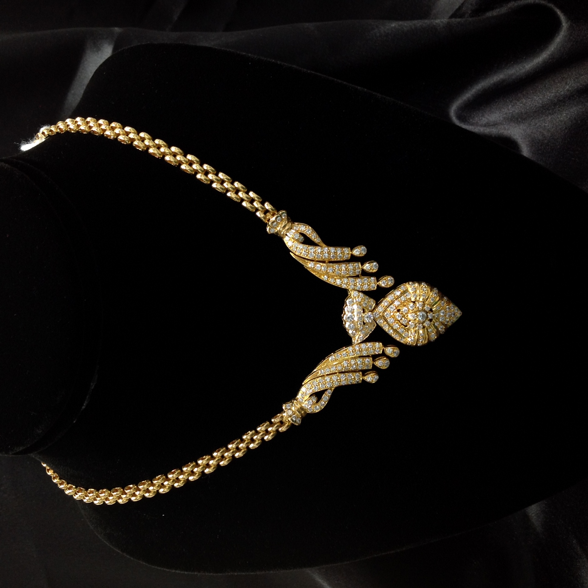 Image Of Yellow Gold Diamond Teardrop Necklace