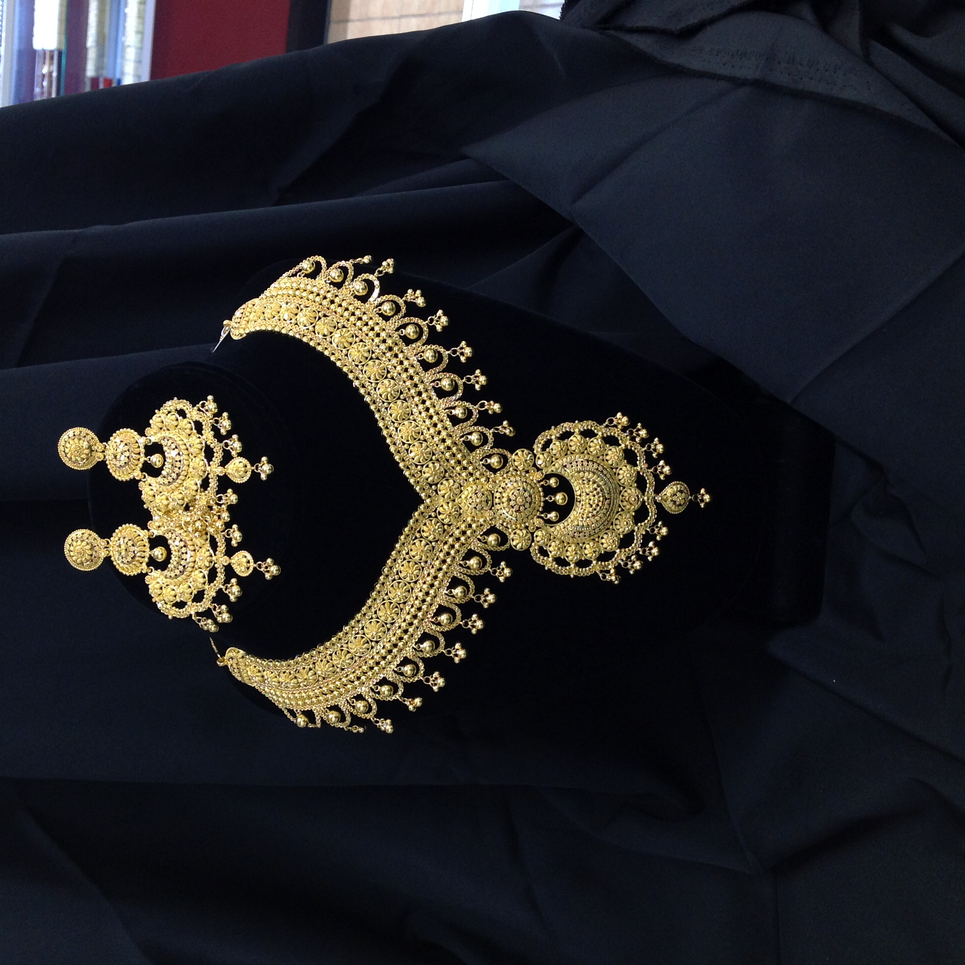 Image Of Royal Poila Boishakh Gold Necklace